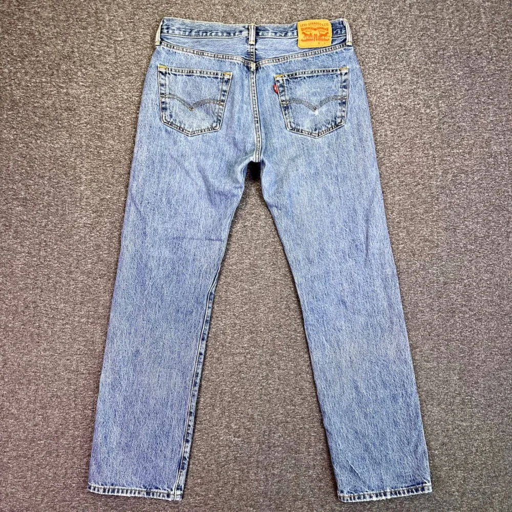 Levis 501 Original Jeans Mens 33x31 Blue Straight Light Wash Casual Button Fly